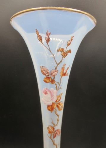 Verrerie, Cristallerie  - Vases en opaline, milieu du XIXe siècle