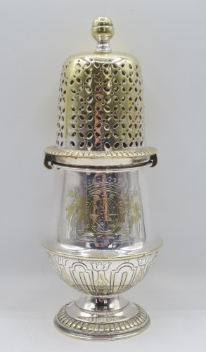 XVIIIe siècle - Saupoudroir en métal plaqué, XVIIIe siècle