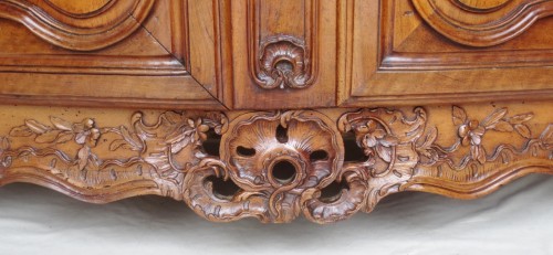 Antiquités - Buffet de chasse provençal du XVIIIe siècle