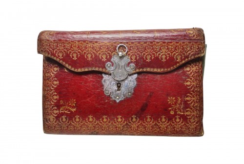 Maroquin du XVIIIe siècle en cuir rouge