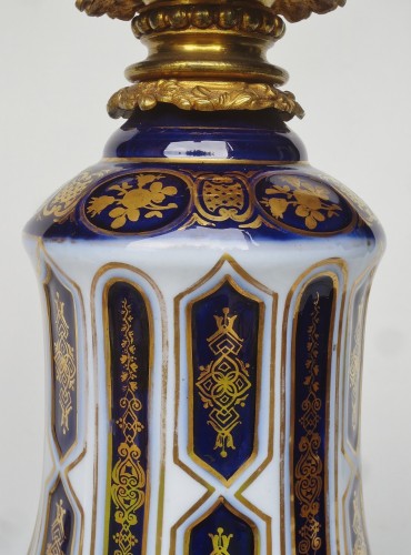 Antiquités - Lampes en porcelaine de Bayeux