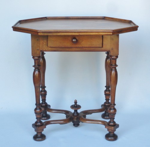 Table Suisse, XVIIIe siècle - Mobilier Style 