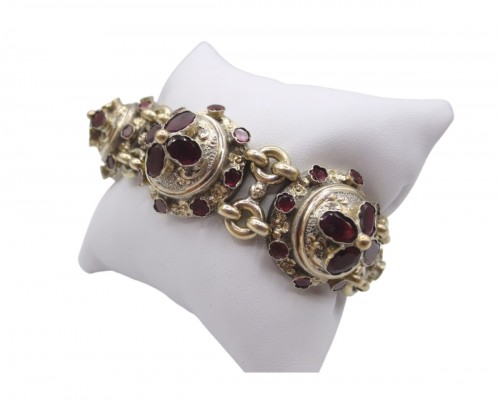 Bracelet en argent serti de grenats, XIXe siècle