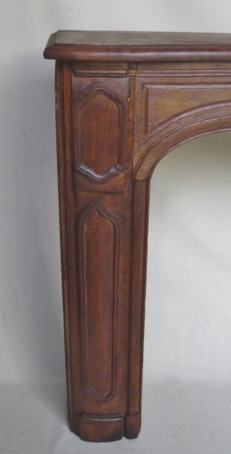 Cheminée galbée en Chêne Louis XV, XVIIIe siècle - Louis XV