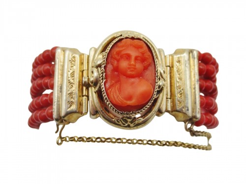Bracelet en corail et vermeil, XIXe siècle