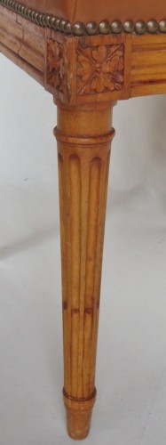 Antiquités - Six chaises Louis XVI estampillées Tilliard