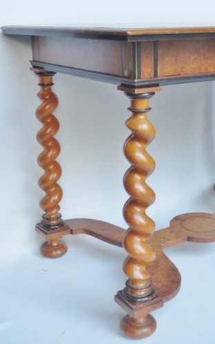 Mobilier Table & Guéridon - Table en bois blond, époque Napoléon III