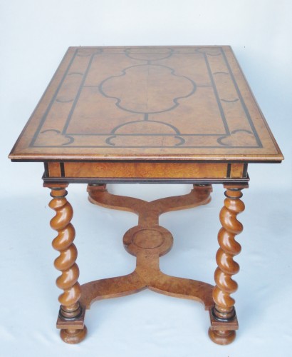 Napoléon III - Table en bois blond, époque Napoléon III