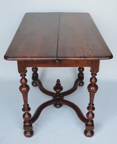 Antiquités - Table Suisse, XVIIIe siècle