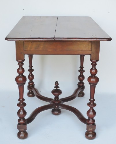 Antiquités - Table Suisse, XVIIIe siècle