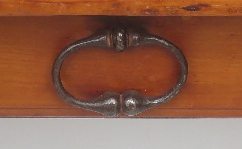 Table à écrire en bois fruitier et en buis - Anne Besnard