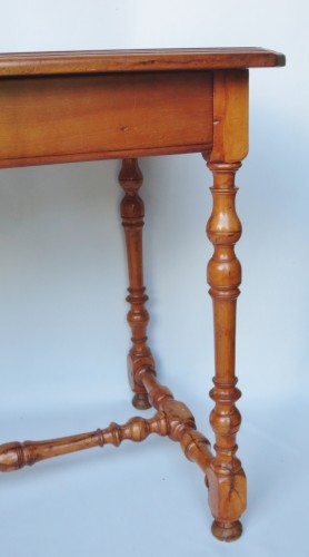Table à écrire en bois fruitier et en buis - Louis XIV