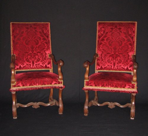 French Pair of Louis XIV armchairs