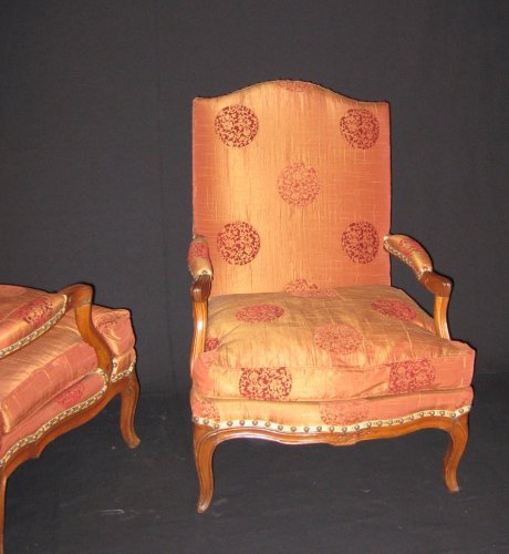 Antiquités - Paire de fauteuils "coin de feu" d'époque Louis XV