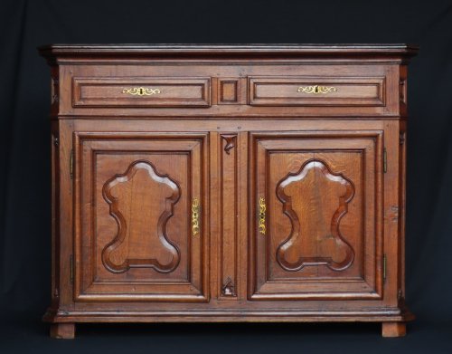 Oak wood buffet, northern France eighteenth century