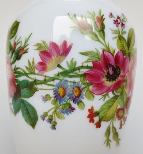 Vase en opaline d’époque Restauration - Anne Besnard