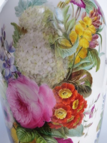 Vase en porcelaine d’époque Restauration - Céramiques, Porcelaines Style 