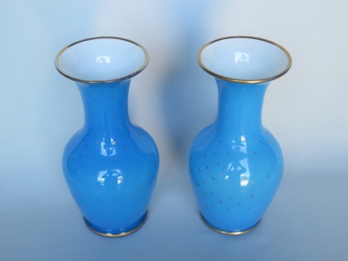 Antiquités - Vases en opaline d' époque Restauration