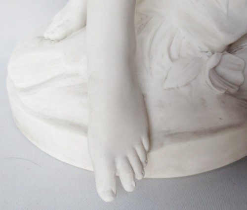 Céramiques, Porcelaines  - Nymphe descendant au bain, dite La Baigneuse de Falconet, Manufacture de Sèvres