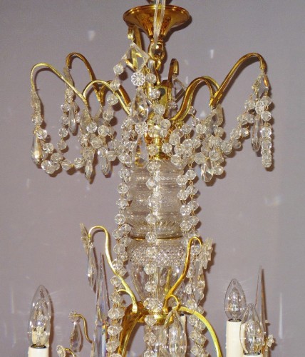 XIXe siècle - Lustre à 15 lumières en bronze doré et cristaux