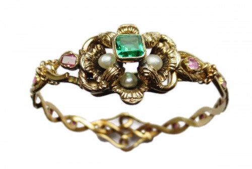 Restoration period bracelet