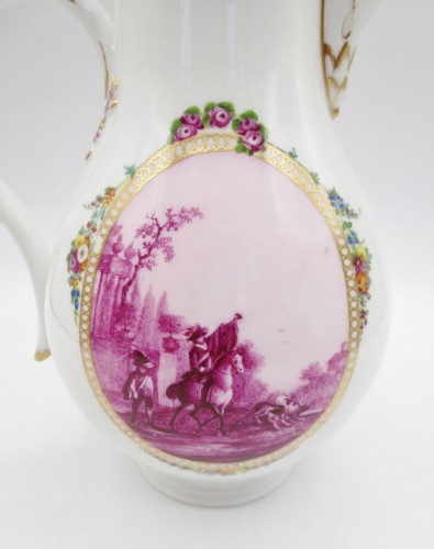 Verseuse en porcelaine de Meïssen, XVIIIe siècle - Céramiques, Porcelaines Style 