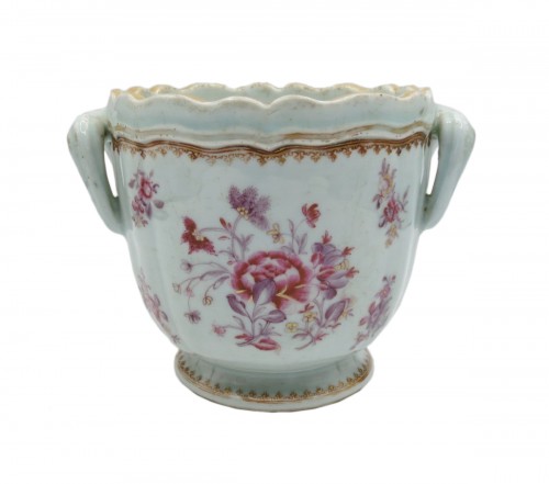 A 18th century East India Company porcelain cooler