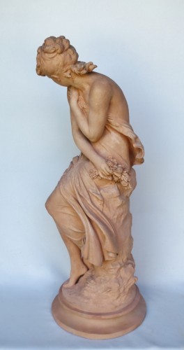 Sculpture  - Allegory of spring, signed Mathurin Moreau