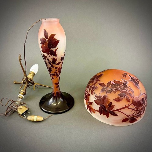 Antiquités - Emile Gallé - Lampe Champignon Art Nouveau "Aux Roses"