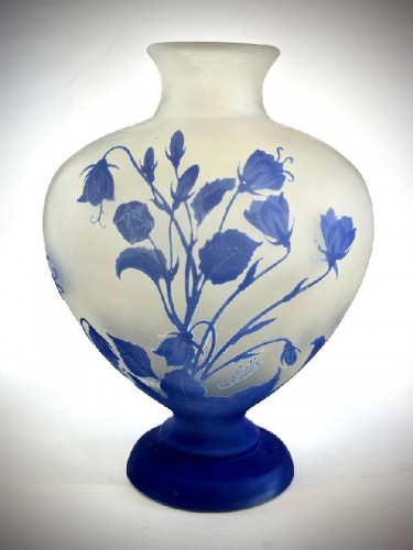 Emile Gallé  - Vase art Nouveau "Aux Perce-Neiges" - Verrerie, Cristallerie Style Art nouveau