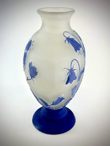 XXe siècle - Emile Gallé  - Vase Art nouveau "Aux Perce-Neiges"