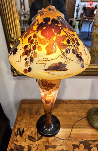 Antiquités - Emile Gallé - Grande Lampe Champignon Art nouveau "Aux Raisins "