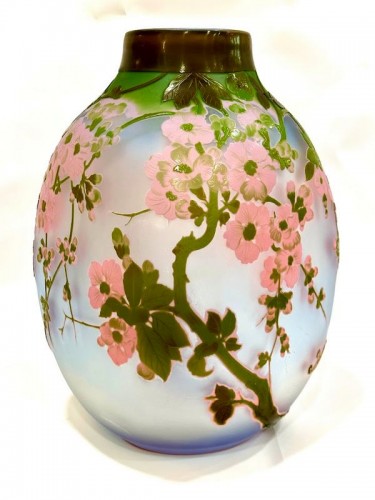 Emile Gallé - Important vase "Fleurs de Pommiers du Japon" - Antiquités Art Nouveau