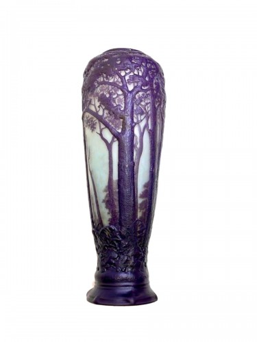 Daum Grand - Vase Soufflé-Moulé Art nouveau Paysage Forestier à l'Aube
