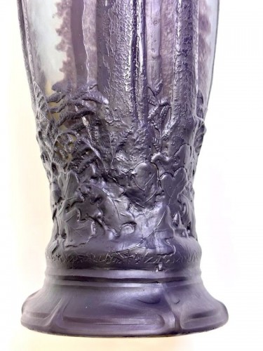 Art nouveau - Daum Grand - Vase Soufflé-Moulé Art nouveau Paysage Forestier à l'Aube