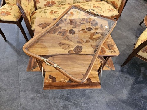 Antiquités - Louis Majorelle -Table à thé Art nouveau "Noisetier et souris"