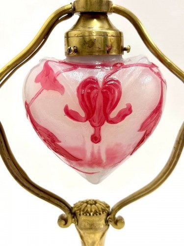 XXe siècle - Muller Frères Lunéville -  Lampe Art nouveau "Cœur de Marie"