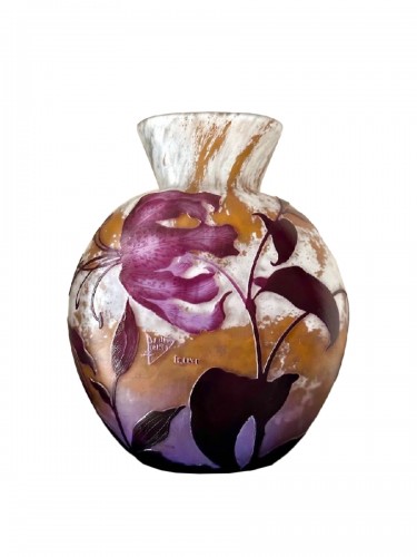 Daum Nancy - Vase Art Nouveau "Aux Lys"