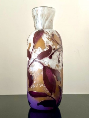 Verrerie, Cristallerie  - Daum Nancy - Vase Art Nouveau "Aux Lys"