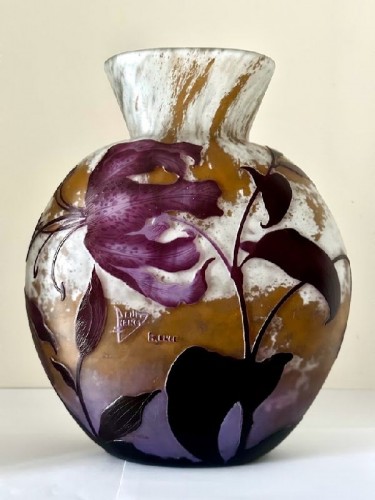 XXe siècle - Daum Nancy - Vase Art Nouveau "Aux Lys"