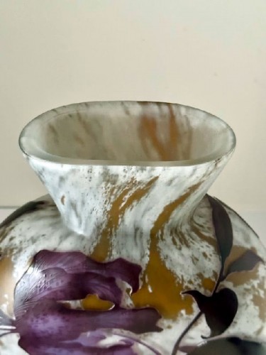 Antiquités - Daum Nancy - Vase Art Nouveau "Aux Lys"