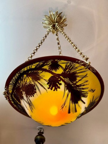 Emile Gallé - &quot;Pine cones&quot; Art Nouveau ceiling light - Lighting Style Art nouveau