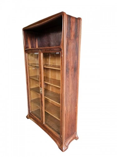 Mobilier Bibliothéque, vitrine - Louis Majorelle - Vitrine Art nouveau "Plumes de Paon"