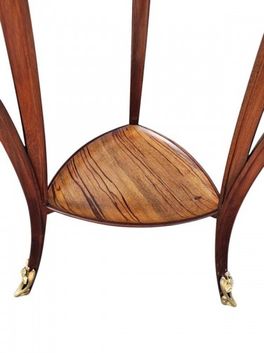 Mobilier Table & Guéridon - Louis Majorelle - Guéridon tripode Art nouveau "Sagittaires"