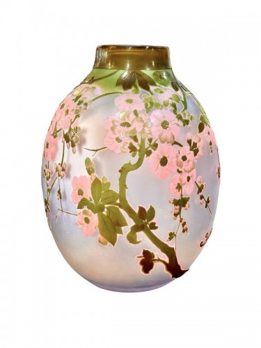 Emile Gallé - Important vase “Fleurs de pommiers du Japon”