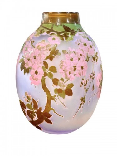 Emile Gallé - Important vase “Fleurs de pommiers du Japon” - Antiquités Art Nouveau