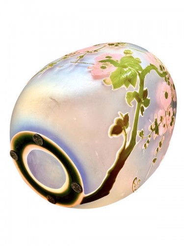 Art Déco - Emile Gallé - Important vase “Fleurs de pommiers du Japon”