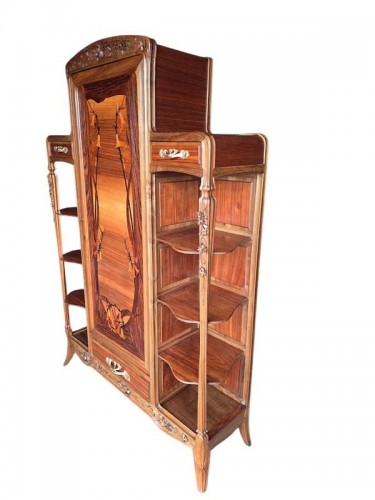XXe siècle - Louis Majorelle - Cabinet Art nouveau "Chèvrefeuille et Digitales"