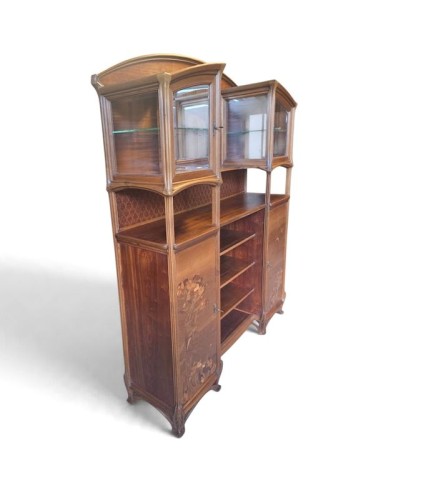 Louis Majorelle – Art nouveau “Daisies and Butterflies” Display Cabinet - Art nouveau