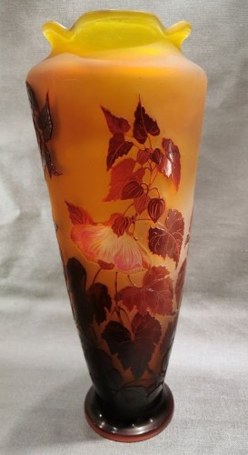 Verrerie, Cristallerie  - Emile Gallé  - Vase Abutilons